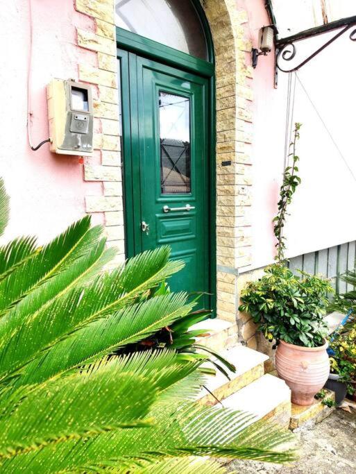 Voukamvilia Boutique Apartment Ágios Matthaíos Kültér fotó